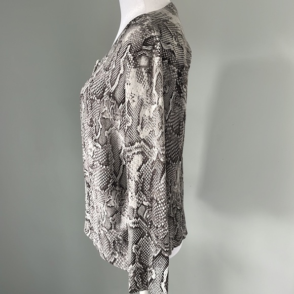 WHBM Snake Print Cardigan - Picture 4 of 7